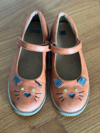 Camper Merceditas niña Marrón Talla 35 Gato