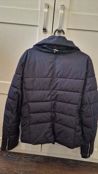 Chaqueta acolchada Bershka azul talla M