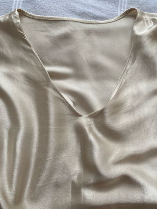 Blusa champán satinada