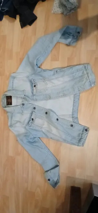 Tejana vaquera desgastada