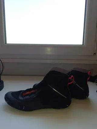 Zapatillas Boxeo Outshock Negras Rojas