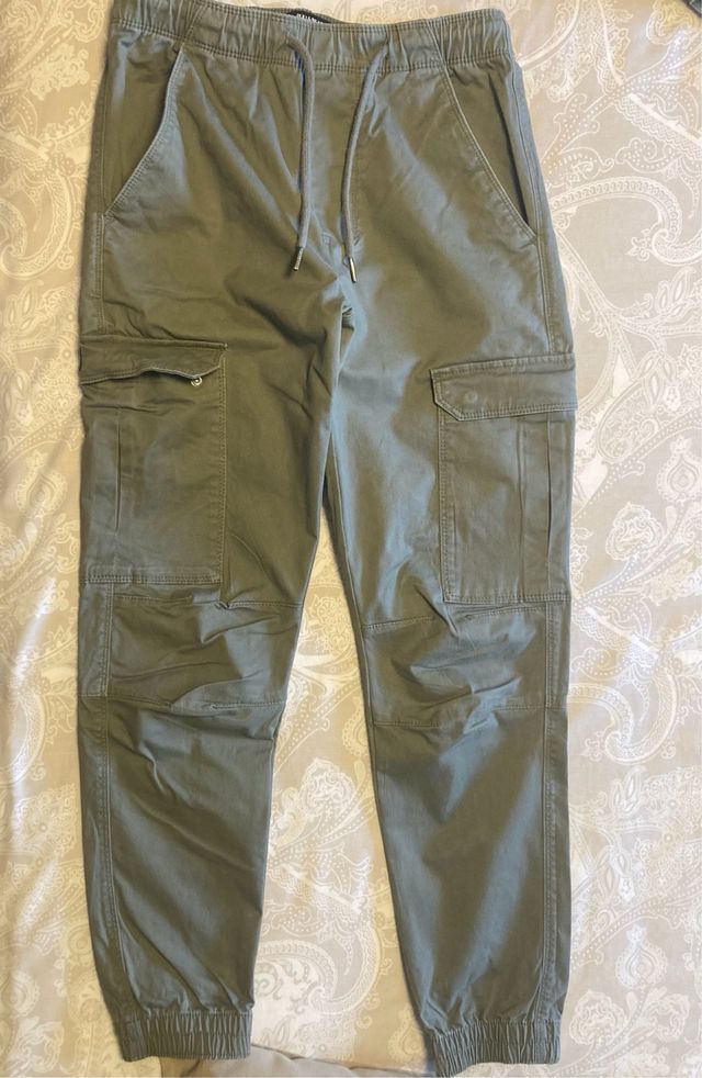 Pantalón Cargo Pull&Bear Verde