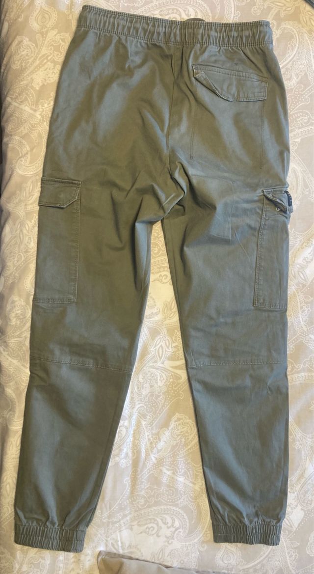 Pantalón Cargo Pull&Bear Verde