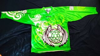 7 Camisetas Hockey, 2 Pantalones, 2 Discos