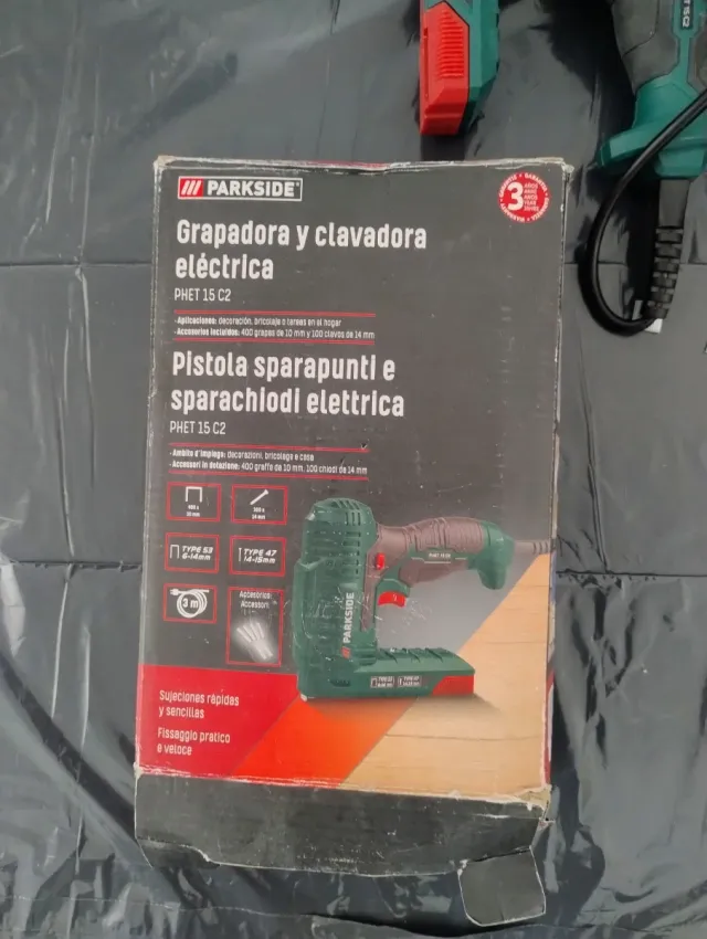 Grapadora y clavadora eléctrica Parkside PHET 15 C
