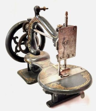 Máquina de coser antigua JHONSON CLARK 1875