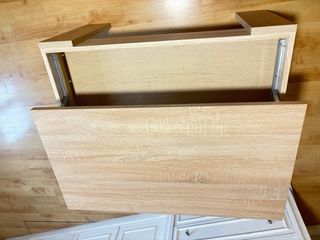 Mesa auxiliar elevable