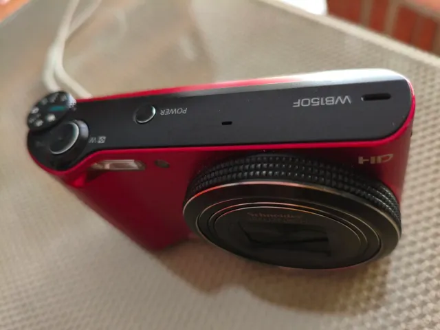 Cámara Samsung WB150F Roja