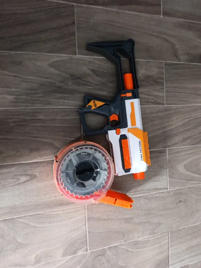 Nerf Recon MKII con tambor