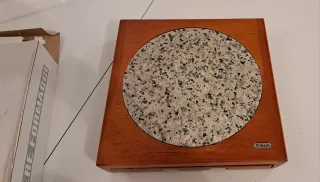 Tagliere per formaggi in legno e pietra