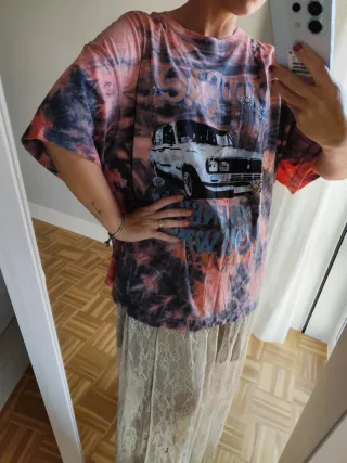 Camiseta Tye Dye con Estampado de Coche