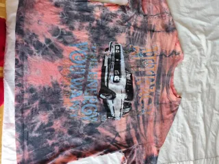 Camiseta Tye Dye con Estampado de Coche