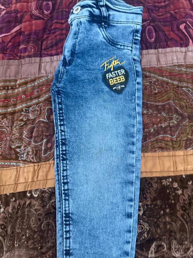 Pantalón vaquero infantil