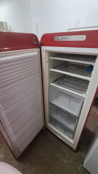 Congelador smeg Rojo Vintage