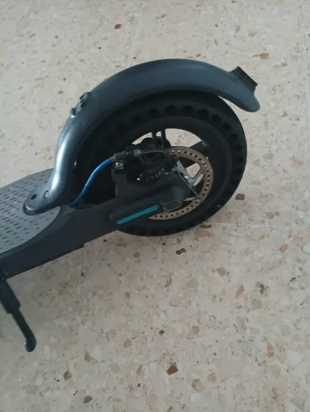 Patineta Eléctrica Negra