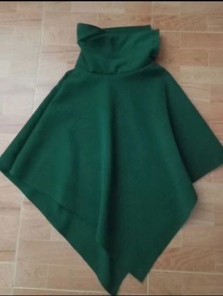 Poncho / capa Otoño Invierno  Color verde (NUEVO!)