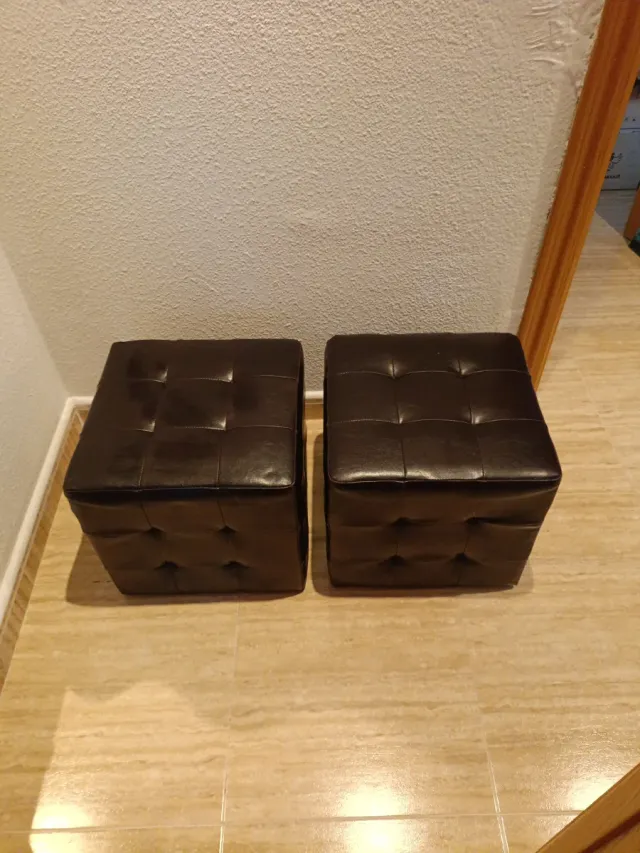 Puff otomana piel sintética negra medida 35x35