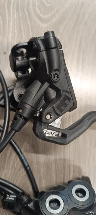 Frenos Magura MT5e Del y Tras.Pvp 300€ y ahora 200