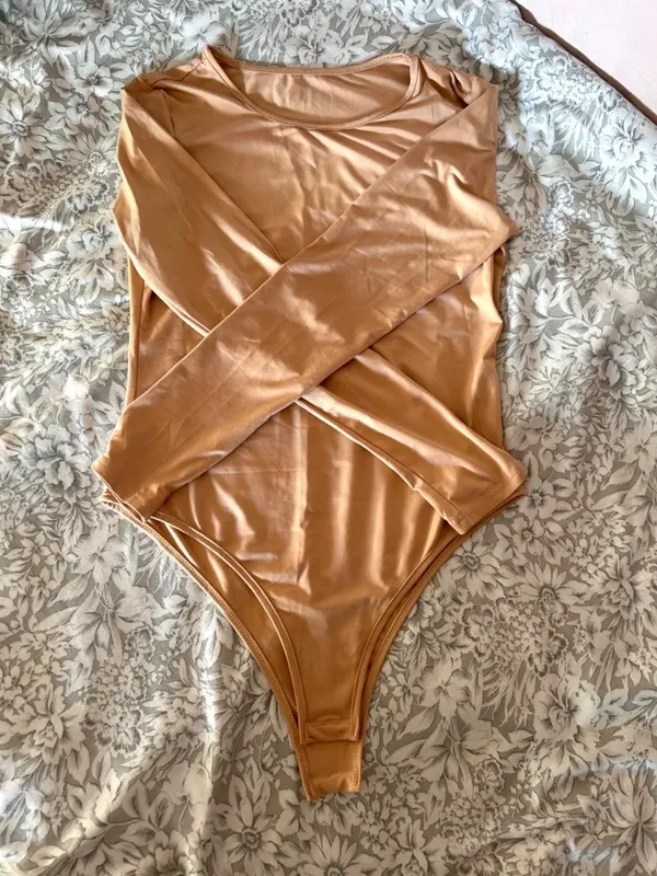 Body manga larga mujer camel