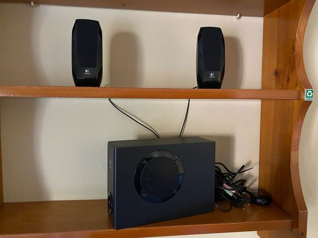 Altavoces Logitech S-220 2.1 Negro