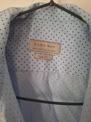 Camisa de hombre azul con puntos slim fit