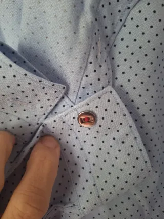 Camisa de hombre azul con puntos slim fit