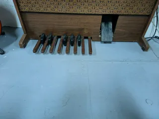 Órgano Eléctrico Yamaha Marrón