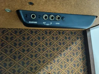 Órgano Eléctrico Yamaha Marrón