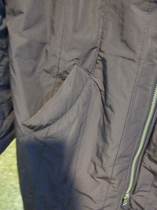 Abrigo marca Gerry Urban