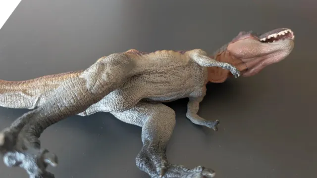 Dinosaurio T-Rex Papo Arcoíris