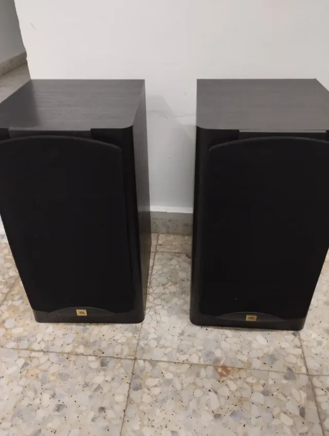 Altavoces JBL LX 20 Negros
