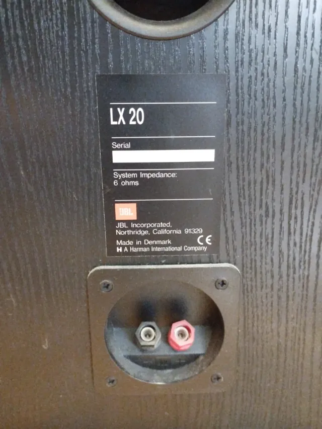 Altavoces JBL LX 20 Negros