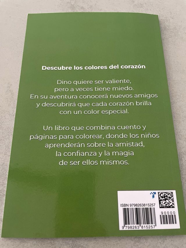 Dino y la Montaña de los Colores (Spanish Edition)