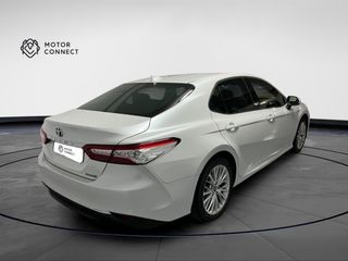 Toyota Camry 2.5 220H Luxury