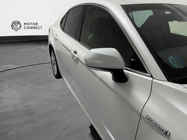 Toyota Camry 2.5 220H Luxury