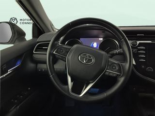 Toyota Camry 2.5 220H Luxury