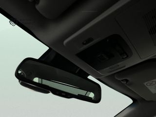 Toyota Camry 2.5 220H Luxury