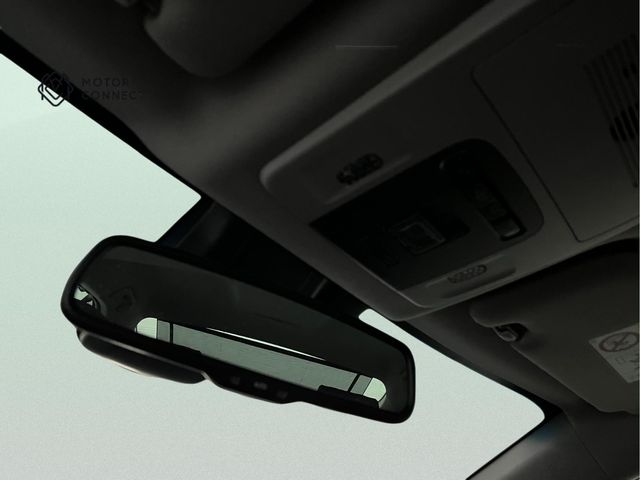 Toyota Camry 2.5 220H Luxury