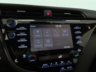 Toyota Camry 2.5 220H Luxury