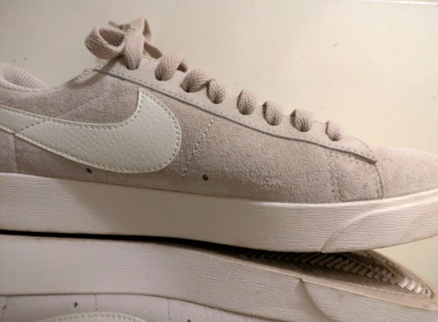 Nike Wmns Blazer Low SD Beige 38