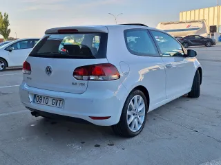Volkswagen Golf Sport 2.0 TDI 140 CV