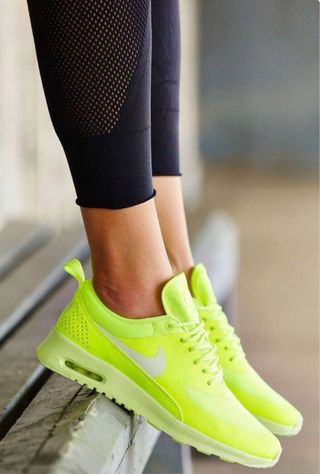 Nike Air Max Thea Amarillo Eléctrico