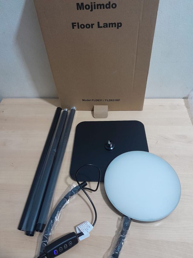 Lámpara de Pie Mojimdo Negra/Blanca