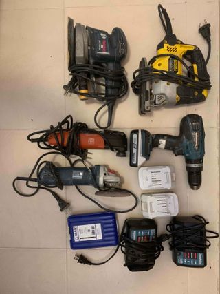 Herramientas varias y maletines