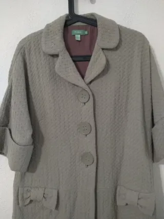 Gabardina Hoss Intropia Beige