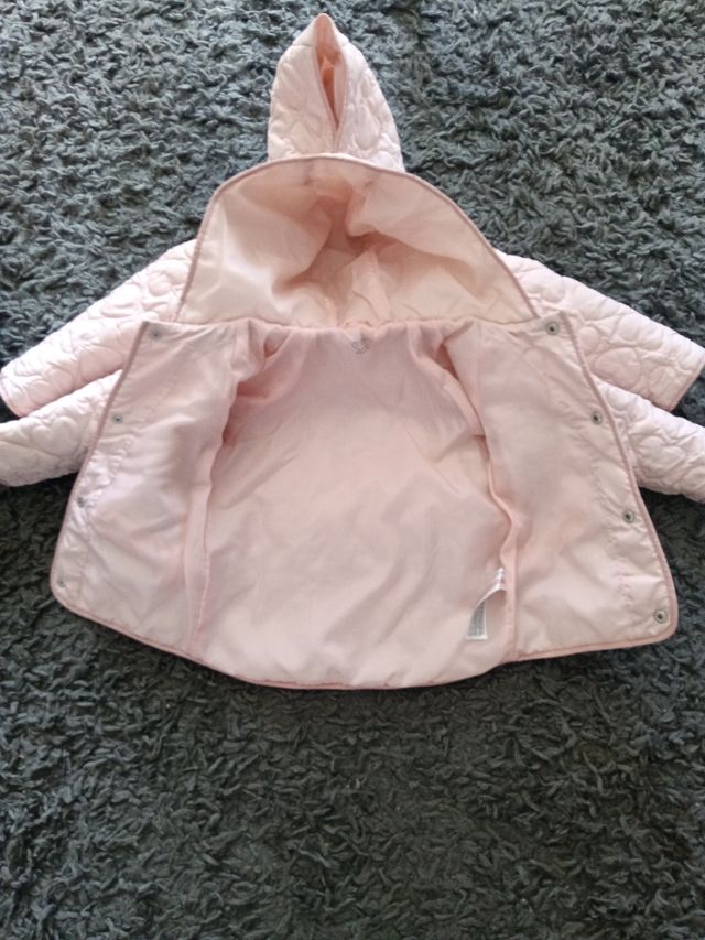 Chaqueta rosa acolchada con corazones 18/24 meses