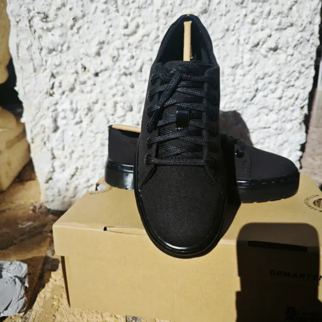 Dr. Martens Negras Caja Original P.V.P140€