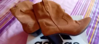 Botín Stradivarius Marrón,usados una vez,tacon 8cm