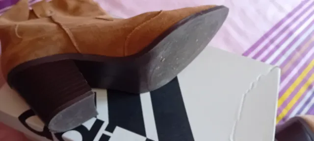 Botín Stradivarius Marrón,usados una vez,tacon 8cm