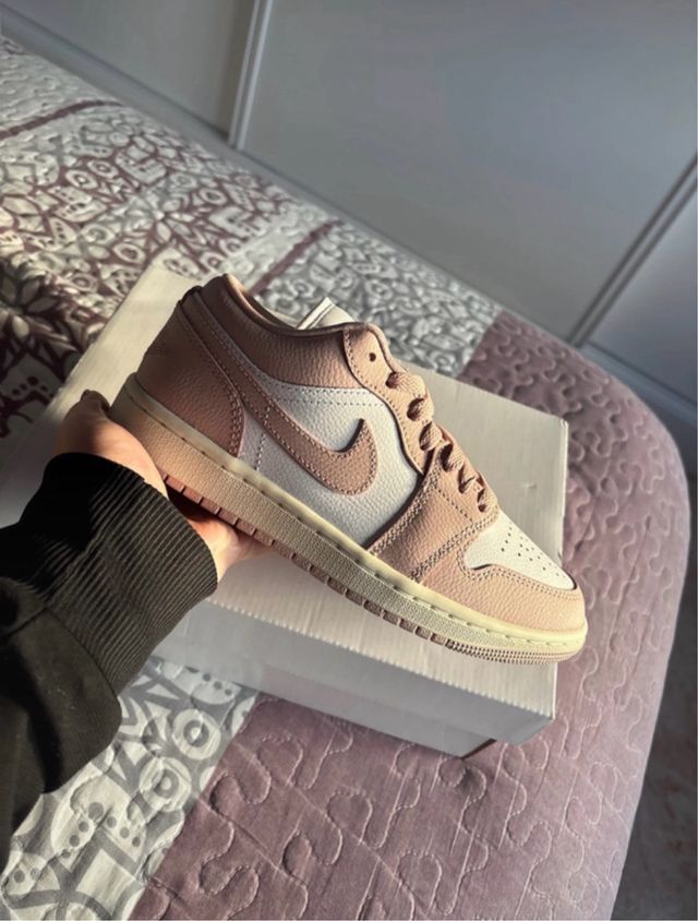 Air Jordan 1 Low white/pink oxford/sail